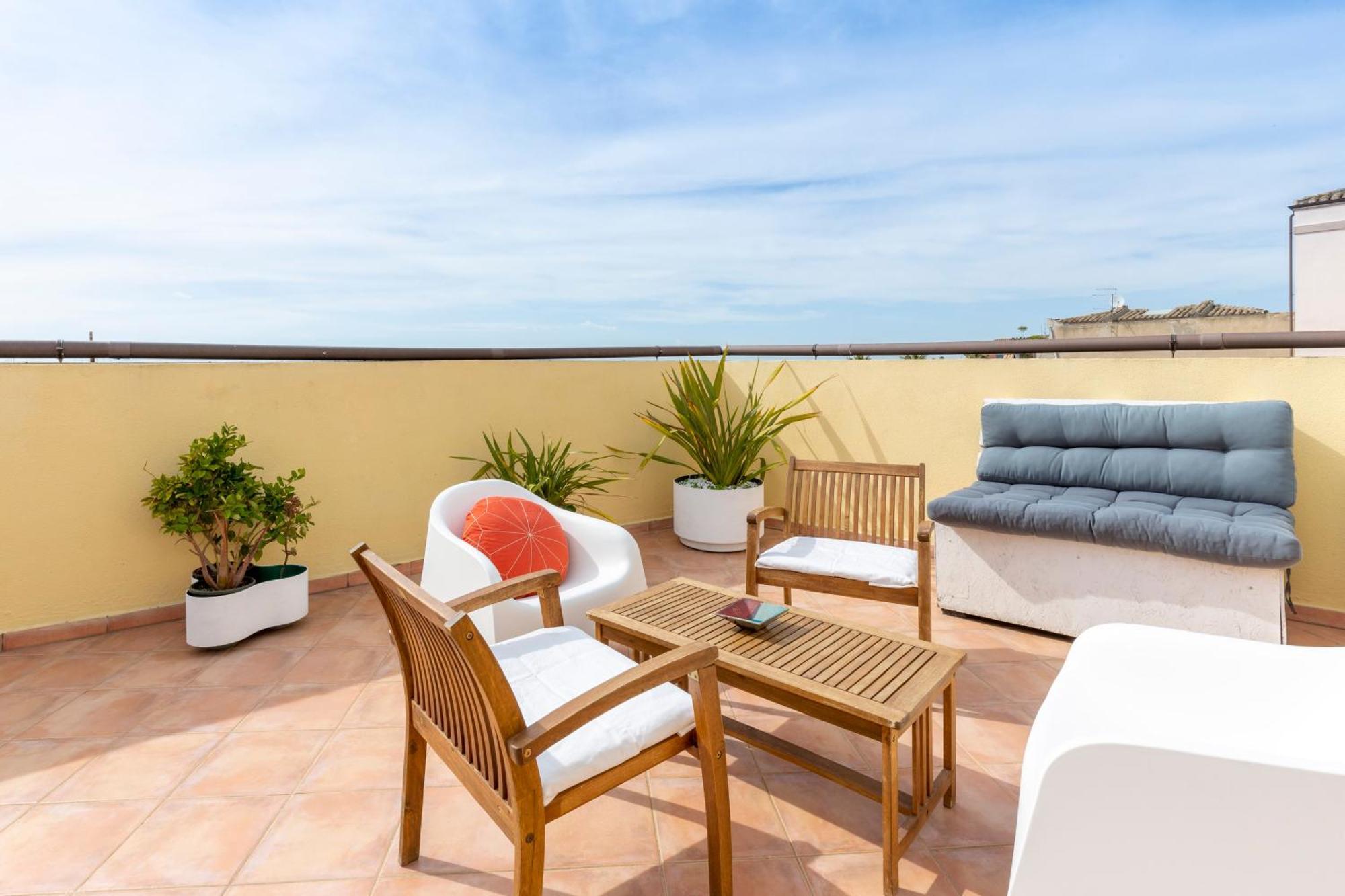 Castello Attic Sunset Terrace Apartment Cagliari Exterior photo